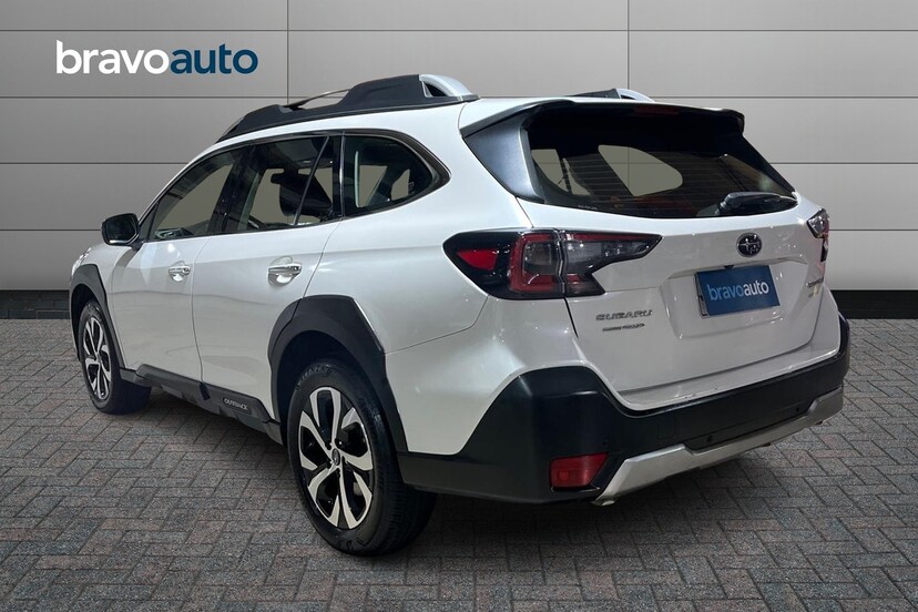 SUBARU OUTBACK usado 2023 0