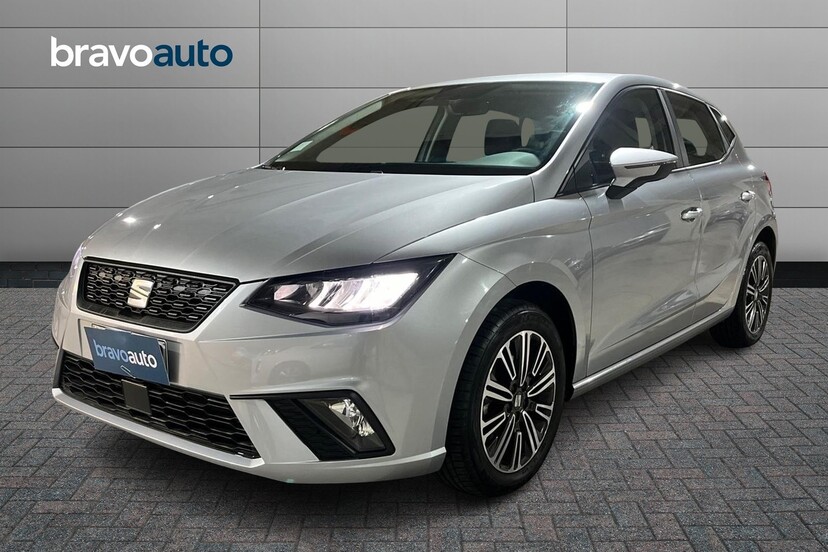 SEAT IBIZA usado 2023 0