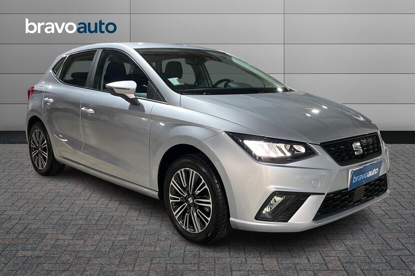 SEAT IBIZA usado 2023 0